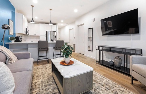 Civic Center Apartment | Landing | Incredible 1BD, Gym, Rooftop Lounge