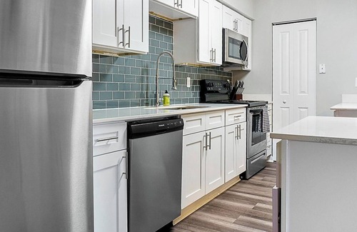 Indianapolis Apartment | Landing | Incredible 2BD, Gym, Pool