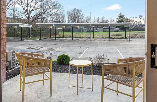 Indianapolis Apartment | Landing | Incredible 2BD, Gym, Pool