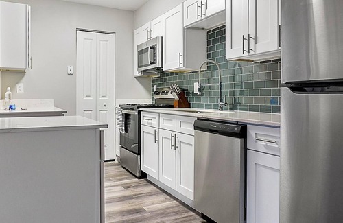 Indianapolis Apartment | Landing | Incredible 1BD, Gym, Courtyard