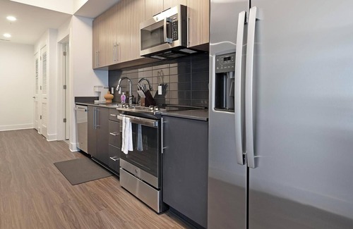 Baileys Crossroads Apartment | Landing | Modern 1BD, Gym, Game Room