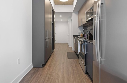 Baileys Crossroads Apartment | Landing | Modern 1BD, Gym, Game Room