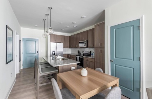 Wilmington Apartment | Landing | Modern 1BD, Gym, Clubhouse