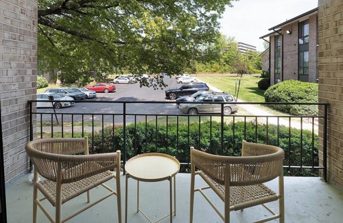 Greenbelt Apartment | Landing | Modern 2BD, Pool, Gym
