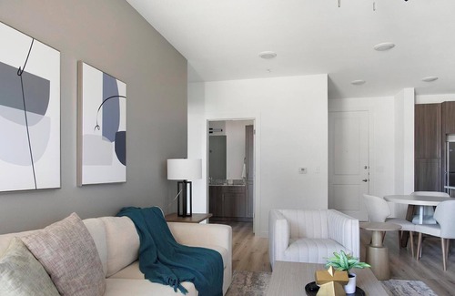 Garland Apartment | Landing | Modern 2BD, Pool, Gym