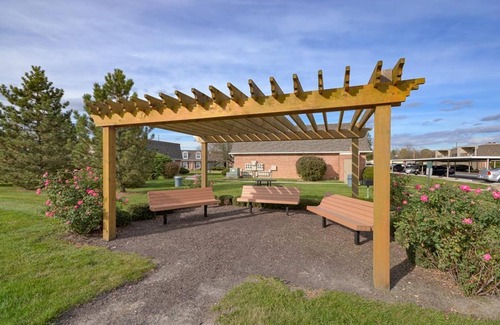 Indianapolis Apartment | Landing | Modern 2BD, Pool