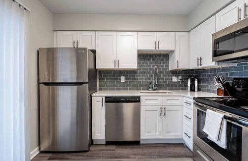 Indianapolis Apartment | Landing | Modern 2BD, Pool