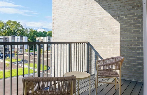 Cartersburg Apartment | Landing | Spectacular 2BD, Courtyard, Clubhouse