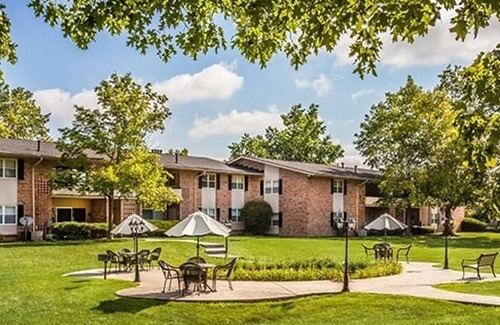 Indianapolis Apartment | Landing | Spectacular 1BD, Pool, Gym