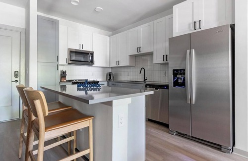 Springfield Apartment | Landing | Spectacular 1BD, Game Room, Gym