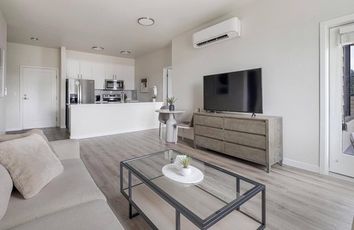 Homestead Apartment | Landing | Spectacular 2BD, Gym