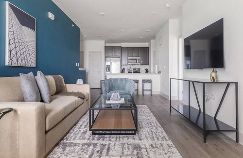 Austin Apartment | Landing | Stylish 1BD, Pool, Gym