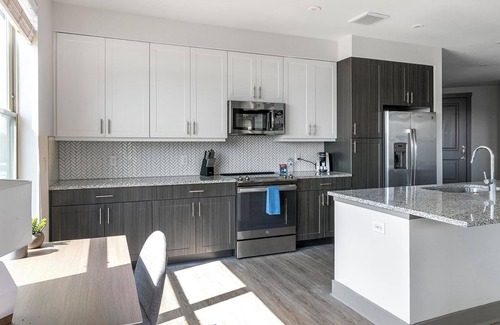 McKinney Apartment | Landing | Stylish 2BD, Pool, Gym