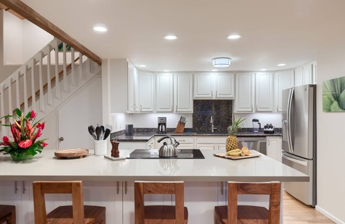 Lanikai House | Lanikai Beach w/heated pool, spa: Sep/Oct CANCELLATION SPECIAL