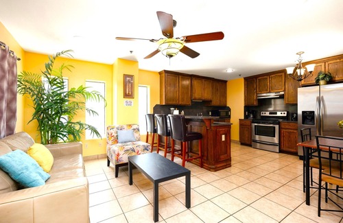 South Padre Island Condo | Lantana Retreat - Cozy 2BR w/Pool, No Stairs