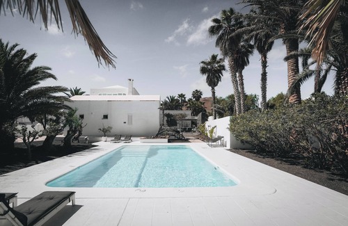Tiagua Villa | Lanzarote hideaway - luxury villa, private heated pool and gym