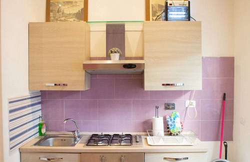Quartiere XIII Aurelio Apartment | LANZIES Guesthouse -Vatican, 3 rooms, 3 bathrooms with terrace and kitchen.