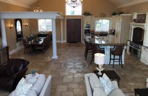 Huddleston House | Lap Of Luxury - SML