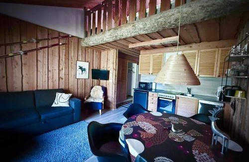 Pyhatunturi House | Lapland Tunturimaja Ski in, sauna, wifi, in Pyhä center - Lapland Villas