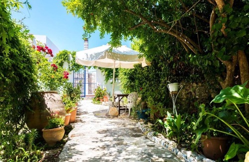 Argyroupoli Apartment | Lappa Apartments Garden View Studio - Aqua