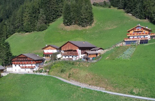 Vallarga Apartment | Larch forest apartment at Oberhof - where the sky meets the mountains