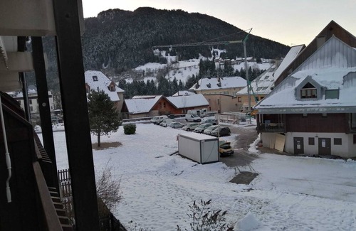 Saint-Pierre-de-Chartreuse Apartment | Large south-facing studio