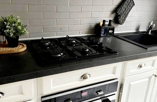 Antony Apartment | Large 2-room apartment - Paris & Orly Airport 15 min away + Parc de Sceaux 1 min away