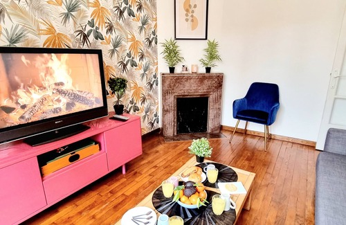 Antony Apartment | Large 2-room apartment - Paris & Orly Airport 15 min away + Parc de Sceaux 1 min away