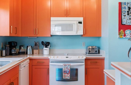Palm Springs House | Large 2bd condo in Desert Princess Country Club
