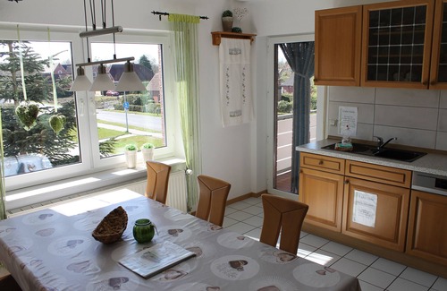 Kolonie Veenhusen Apartment | Large 3 star apartment in Moormerland: Fewo Torfring