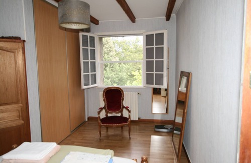 Gravieres Other | Large 3-star building with swimming pool sleeps 11