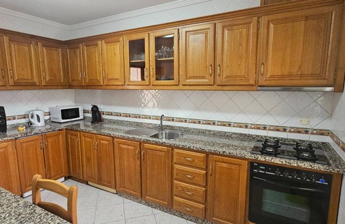 Pata de Baixo Villa | Large 3BR Villa on Vale Carro, Olhos de Água