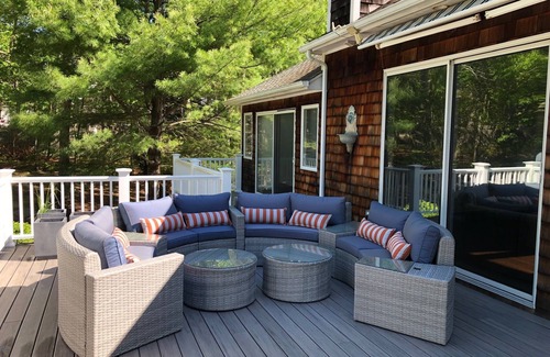 Hampton Bays House | Large 5 bedroom/5 bath secluded property with large heated pool on over an acre