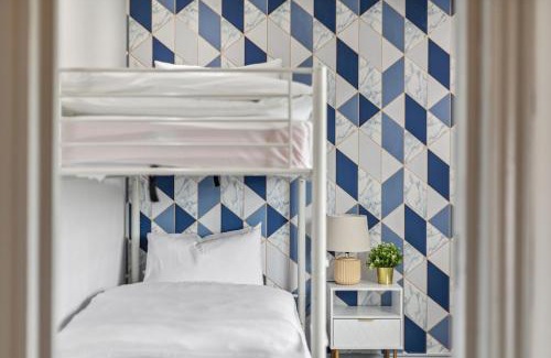 Longthornton Apartment | Large 5Bed House London Next CUH Free Parking