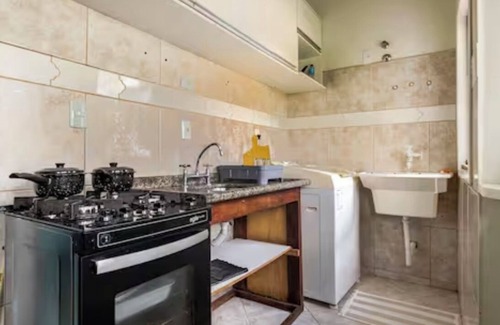 Carianos Apartment | Large and charming apartment with AC near Florianópolis International Airport