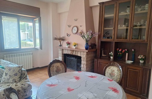 Suburbio IX Aurelio Apartment | Large and bright apartment in residential area, 6 bus stops from metro A