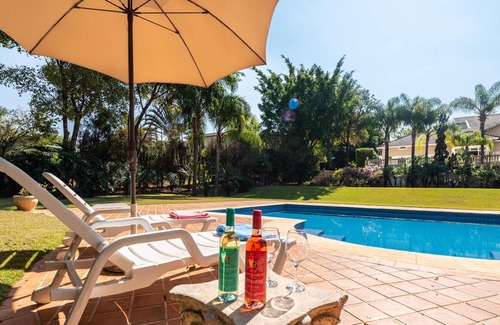 Itu Cottage | Large and Charming Country House - Vila Real de Itu Condominium