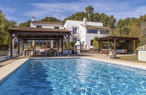Tarraula Villa | Large and comfortable villa in Javea, on the Costa Blanca, Spain with private pool for 18 persons