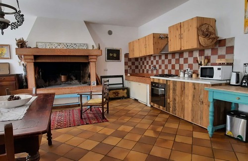 Ovest Apartment | Large and cozy flat with garden