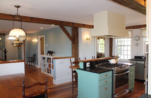 Middlebury - Warren House | Large And Luxurious Farmhouse - Close To Town And College!