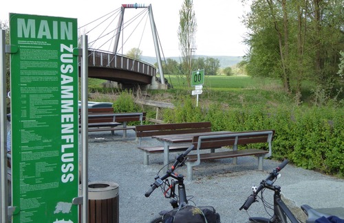 Mainleus Apartment | large and quiet apartment in the heart of Upper Franconia