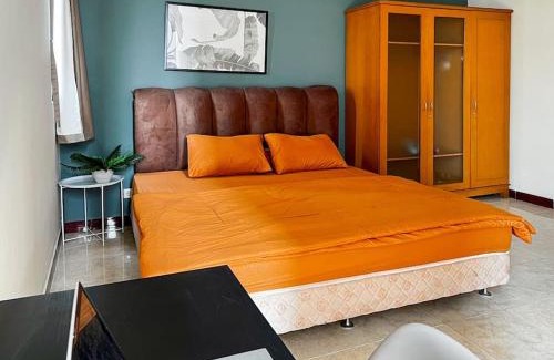 Karet Apartment | Large and Strategic Apt 3BR with WiFi & Pool