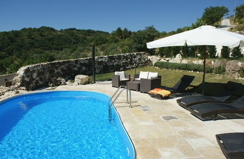 Buscemi House | Large apartment in a country house with 3 apartments and pool. App.1