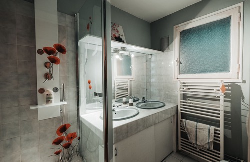Lormont Apartment | Large apartment in Lormont near Bordeaux center