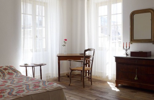 Vico Apartment | Large apartment in mansion in Vico