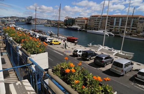 Sete Apartment | Large apartment on canal 2 steps from downtown Sète