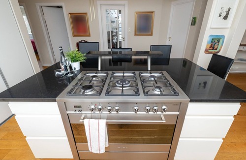 Akureyri Apartment | Large Apartment on two floors, 4 rooms - 2 min from Downtown
