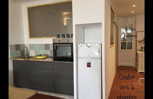 Hotel-de-Ville Apartment | Large Apartment ❤️typical historic district of Marseille old port basket