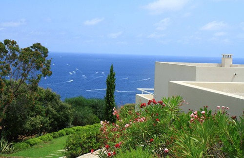 La Nartelle Apartment | Large apartment with outstanding sea view