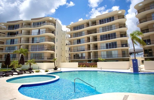 Cancun Apartment | Large apartment with pool and terrace!